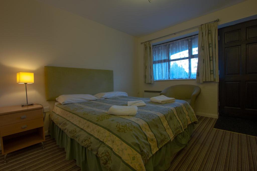 Plough Motel Stoke-on-Trent ภายนอก รูปภาพ