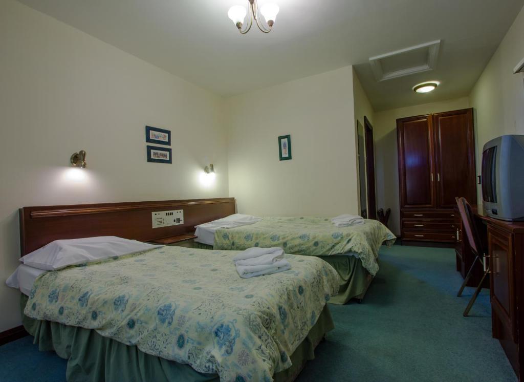Plough Motel Stoke-on-Trent ภายนอก รูปภาพ