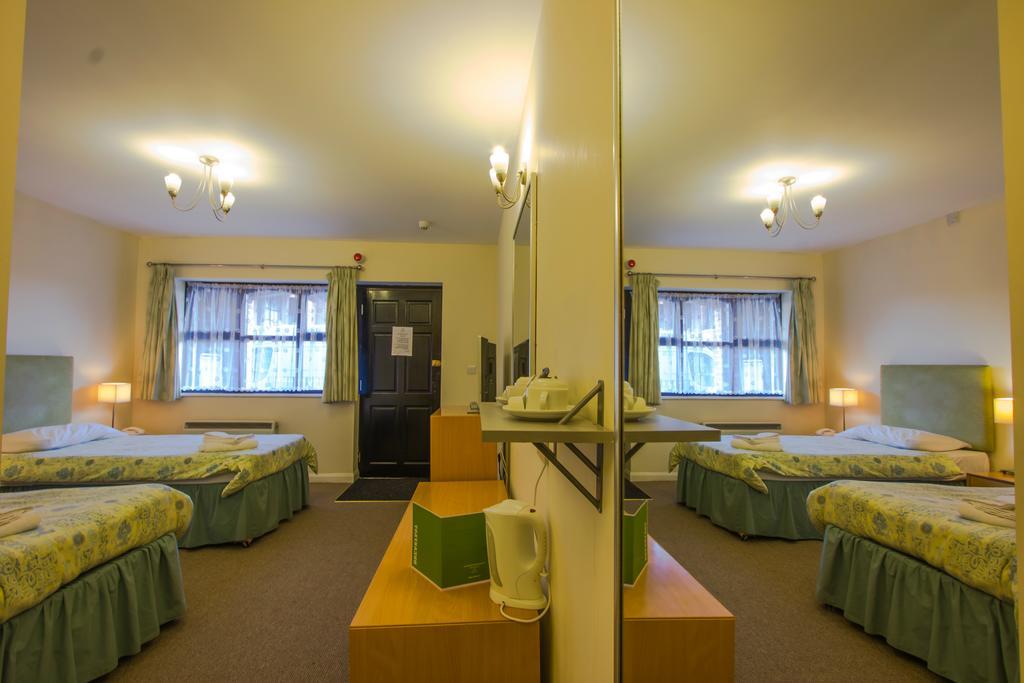 Plough Motel Stoke-on-Trent ห้อง รูปภาพ